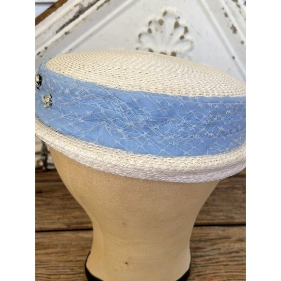 Vintage 1950s Straw Pill Box Hat Whit Rhinestone Bees Bugs - Picture 6 of 16
